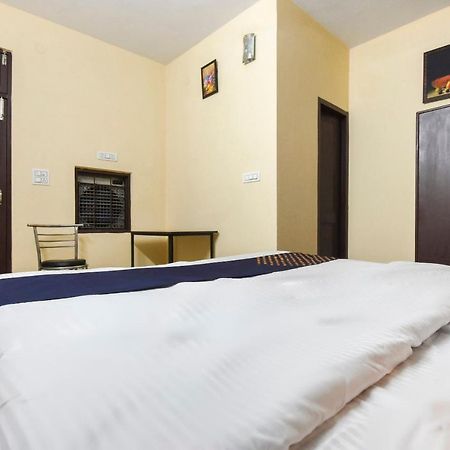 Spot On 70295 Sky Inn Jalandhar Exterior photo