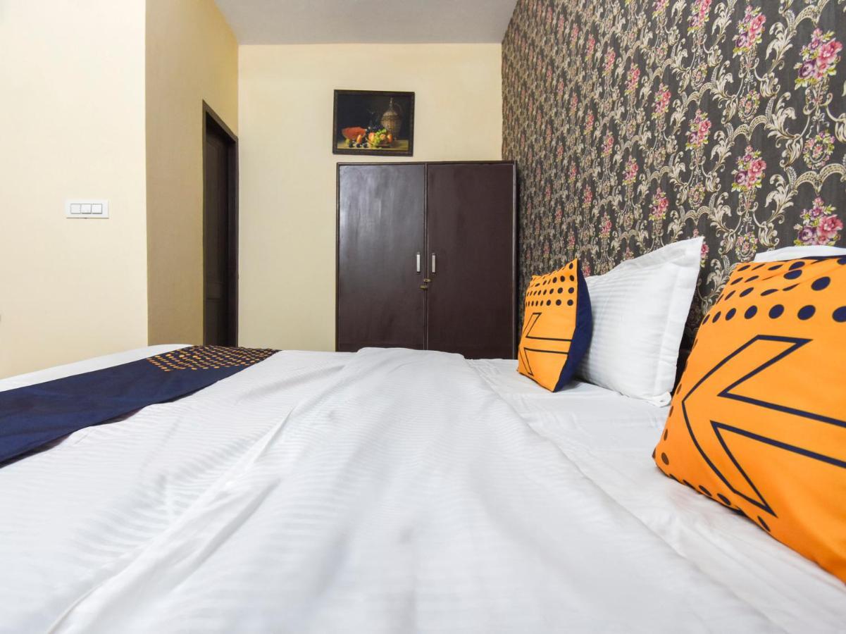 Spot On 70295 Sky Inn Jalandhar Exterior photo
