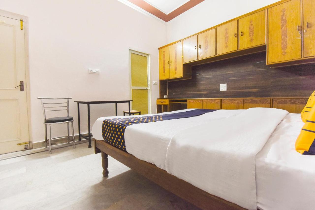 Spot On 70295 Sky Inn Jalandhar Exterior photo